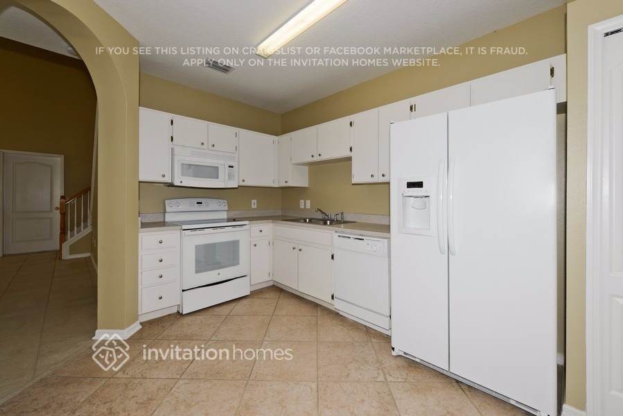 Building Photo - 18220 Birdwater Dr