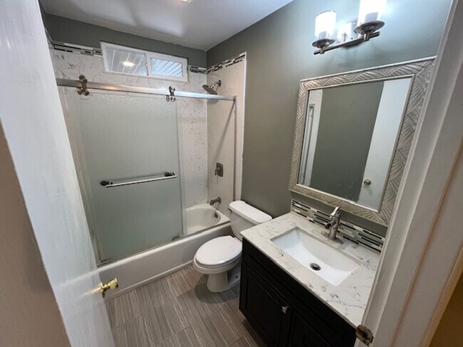 Building Photo - 3 Bedroom San Pablo Home in Tara Hills