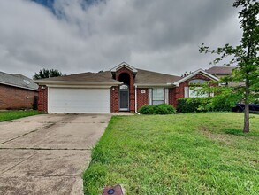 Building Photo - MOVE IN READY NOW IN KELLER ISD!