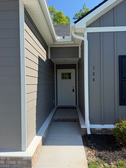 Building Photo - 124 Centennial Ln