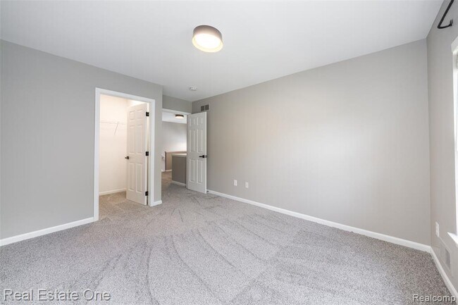 Building Photo - 1285 16th St