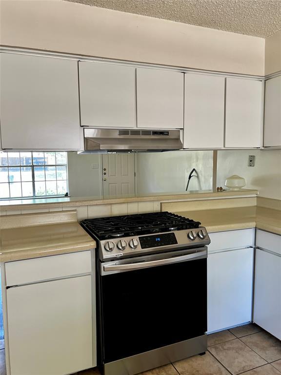 Building Photo - 2204 Lanier Dr