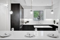 Building Photo - 3040 N Ocean Blvd