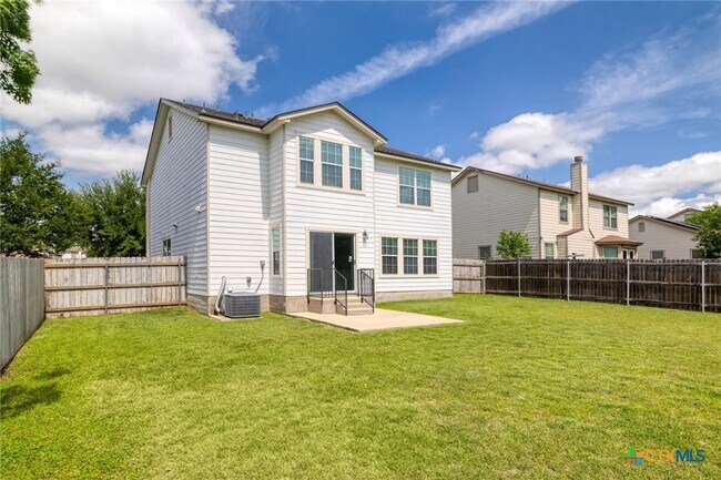 Building Photo - 196 Cazador Dr