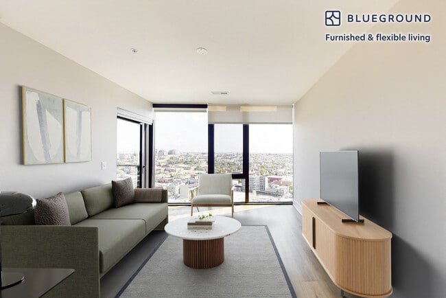 Building Photo - 555 S President St