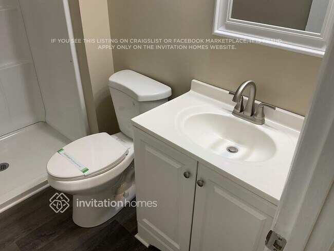 Building Photo - 3620 Castlegate Dr