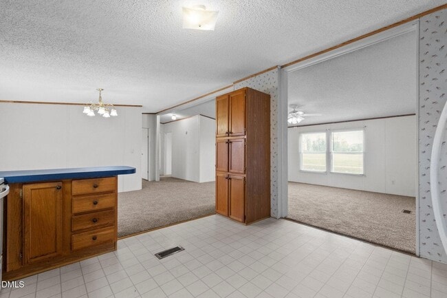 Building Photo - 1385 Live Oak Rd