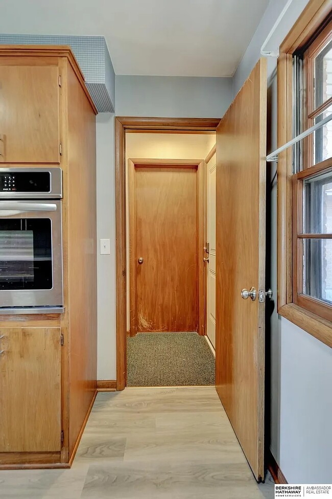 Building Photo - 4620 Van Dorn St