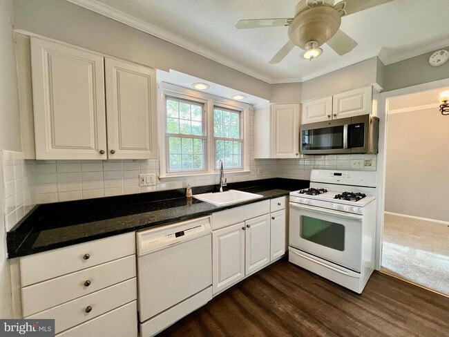 Building Photo - 437 Sudbury Rd