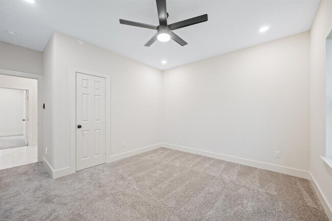 Building Photo - 16346 Summer Dawn Ln