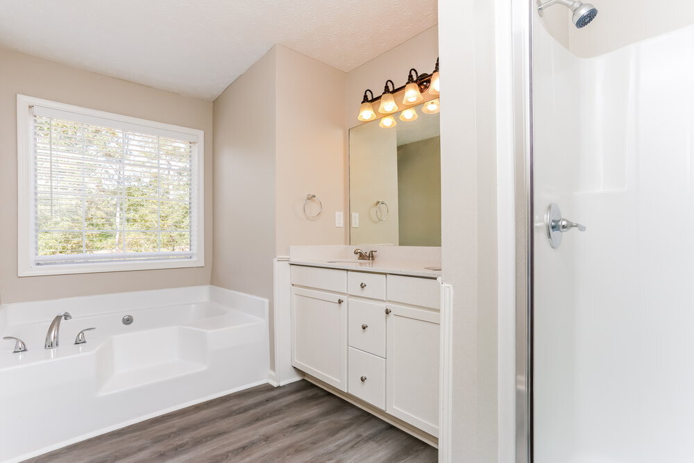 Building Photo - 816 Ruswood Rd