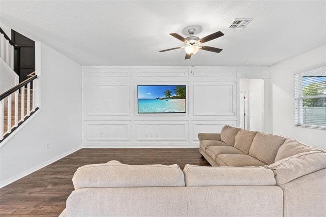 Building Photo - 33263 Sycamore Leaf Dr