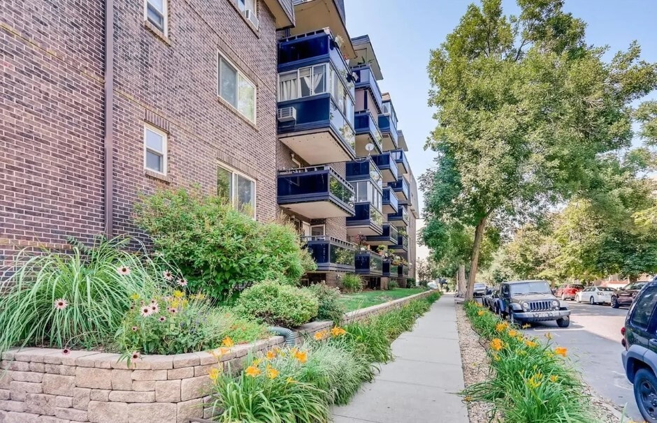 Building Photo - 1233 N Ogden St