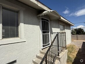 Building Photo - 304 N 14th St