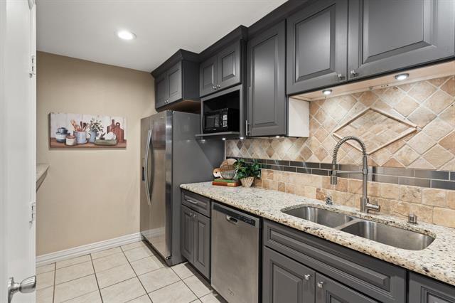 Building Photo - 15923 Preston Rd