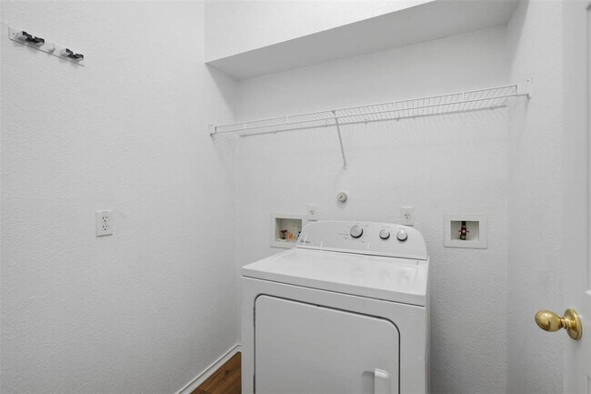 Building Photo - 13808 Harris Ridge Blvd