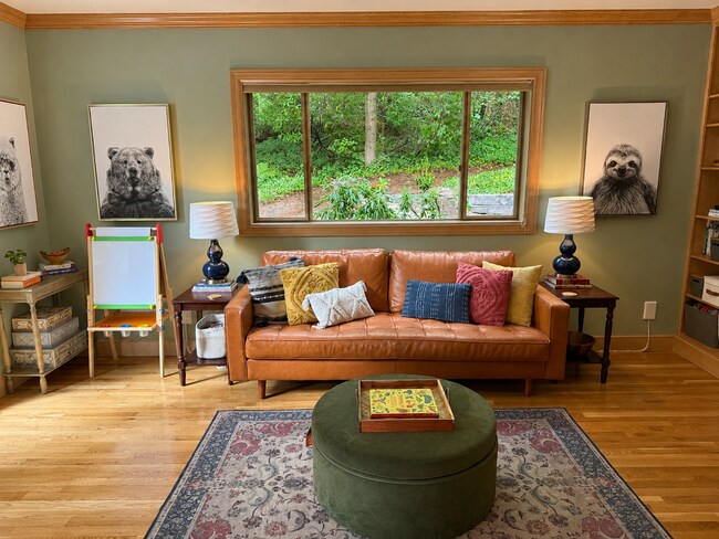 Building Photo - Elegant French Country Home with Lake Washington & Mount Rainier Views