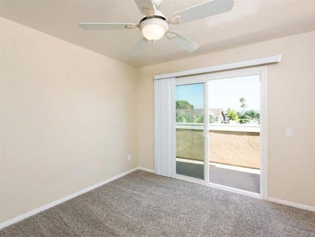 Building Photo - 4810 Refugio Ave