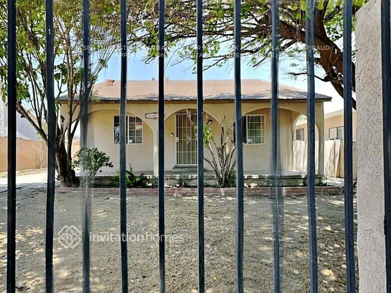 Primary Photo - 12476 Adelphia Ave