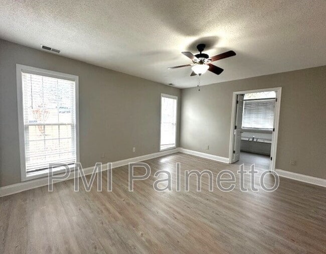 Building Photo - 149 Kerry Gibbons Dr