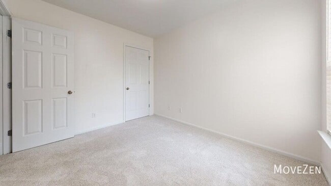 Building Photo - 914 Hadel Pl