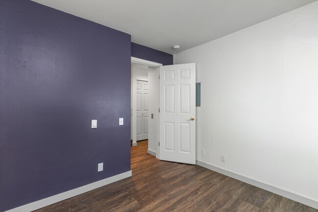 Building Photo - 115 W Galer St