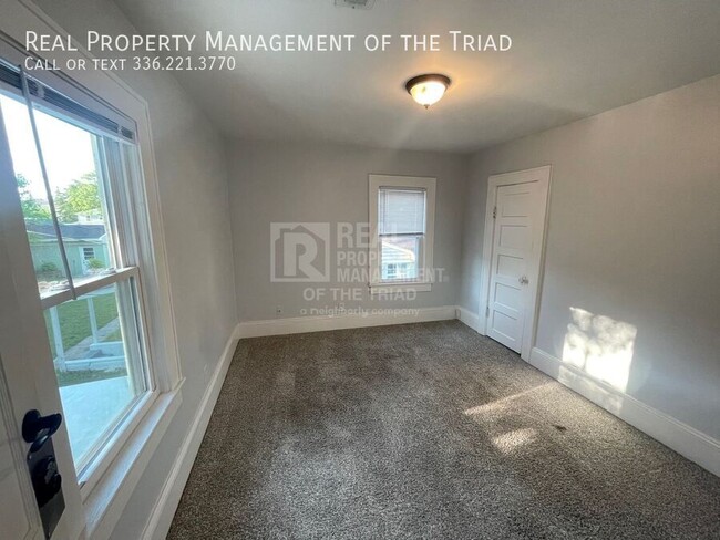 Building Photo - 306 Beech St