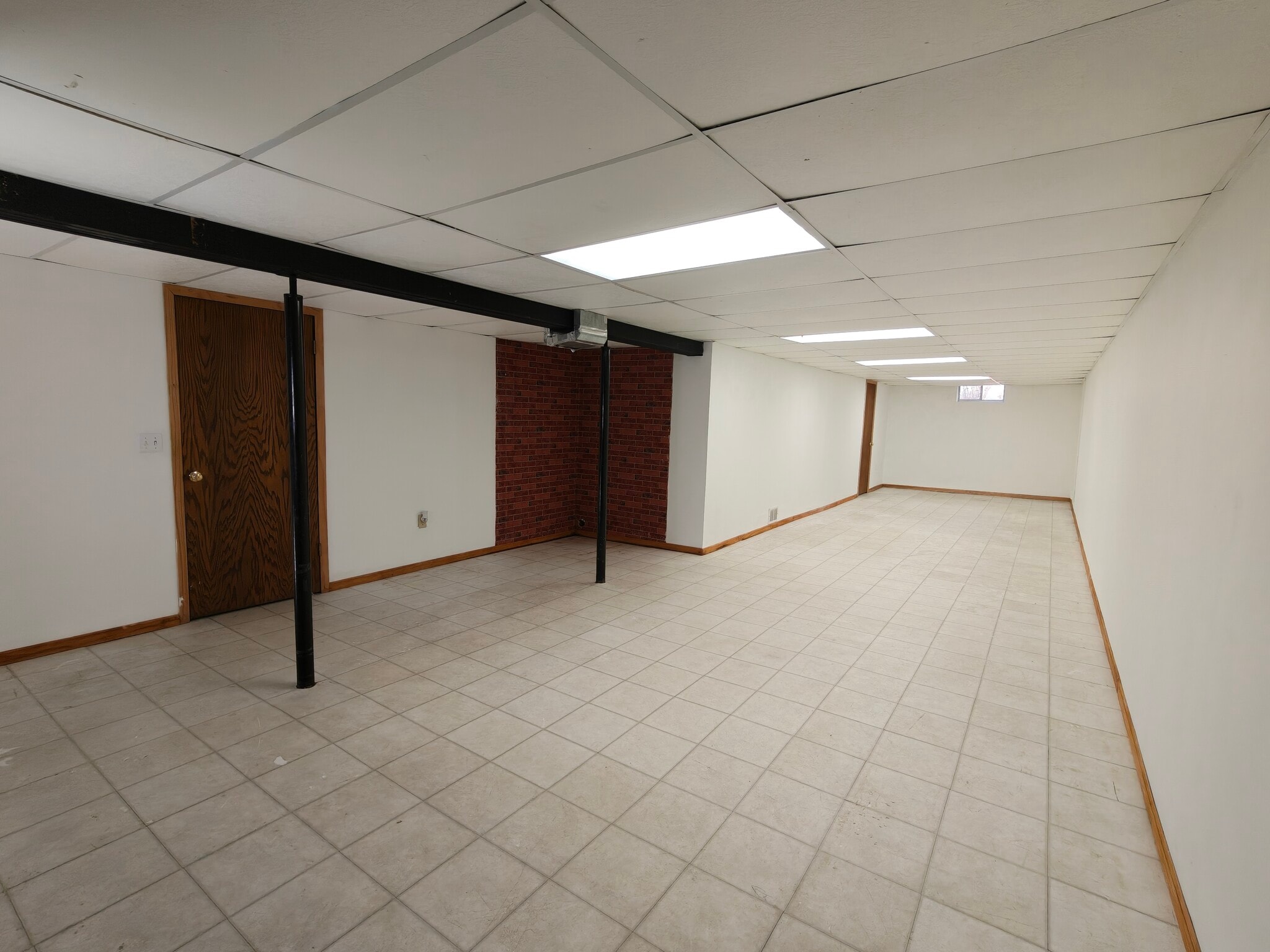 Building Photo - 2212 Bartlett Ave
