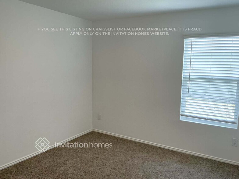 Building Photo - 5406 Longshadow Dr