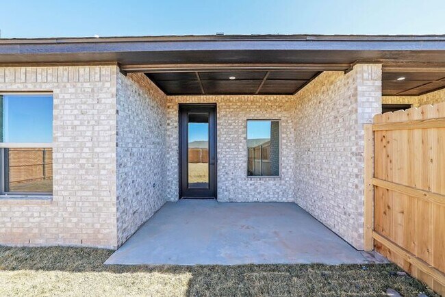 Building Photo - 19151 Sierra Madre Dr
