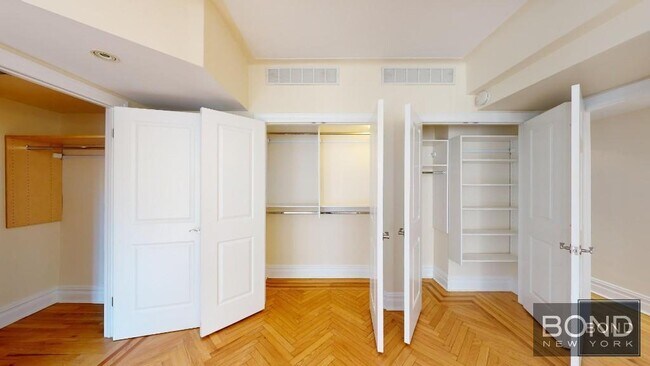 Building Photo - 210 E 68th St