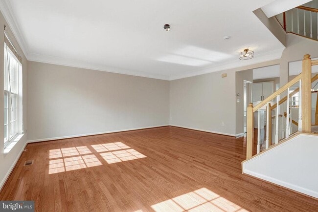 Building Photo - 12913 Wood Cres Cir