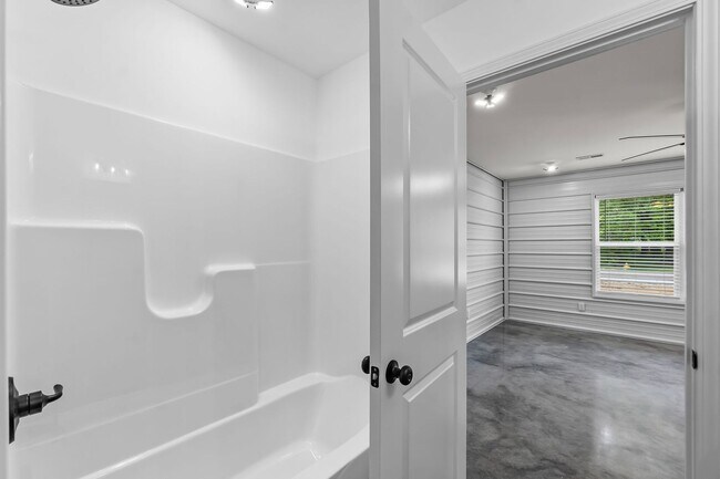 Building Photo - Custom High Effiency Modern Metal Home In Cape