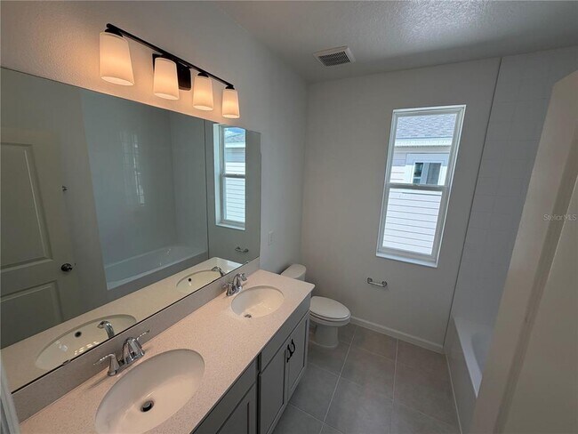 Building Photo - 17334 Beachgrass Aly