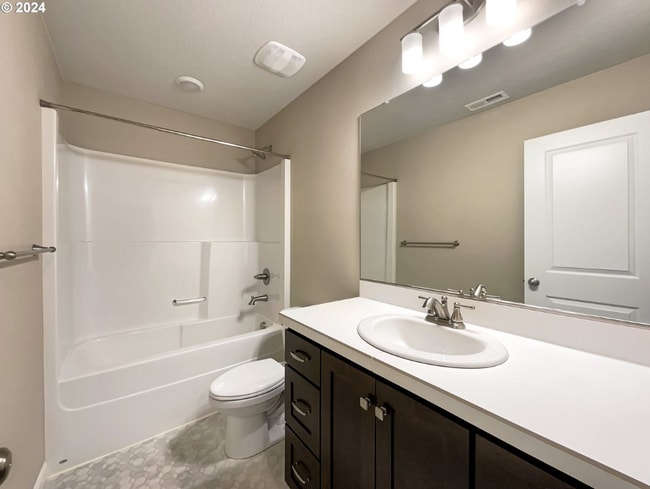 Building Photo - 1551 19th Ave