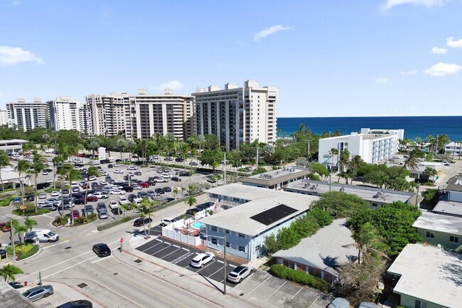 Building Photo - 4658 Bougainvilla Dr