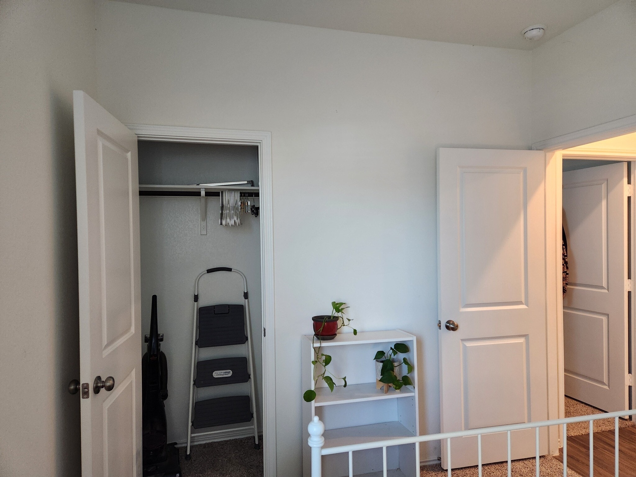Guest closet and entry. (House will be unfurnished.) - 13306 Mussel Run