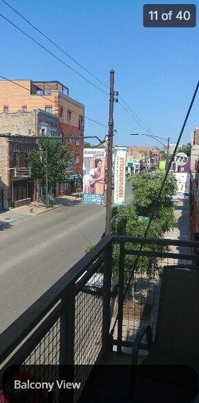 Building Photo - 3133 N Lakewood Ave