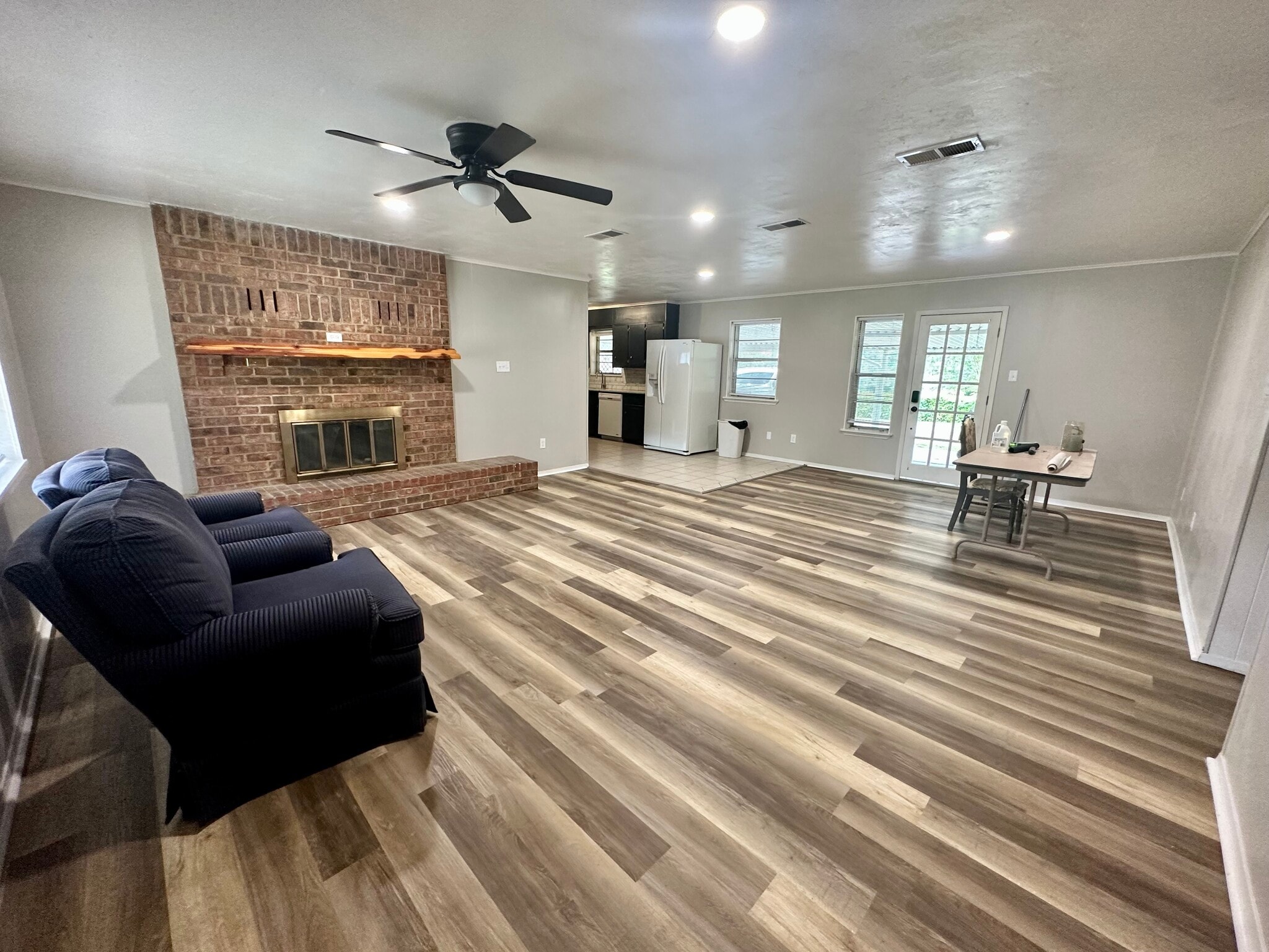 Building Photo - 1204 Blueridge Pky