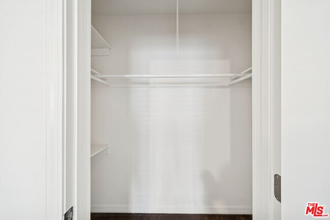 Building Photo - 3652 Carmona Ave