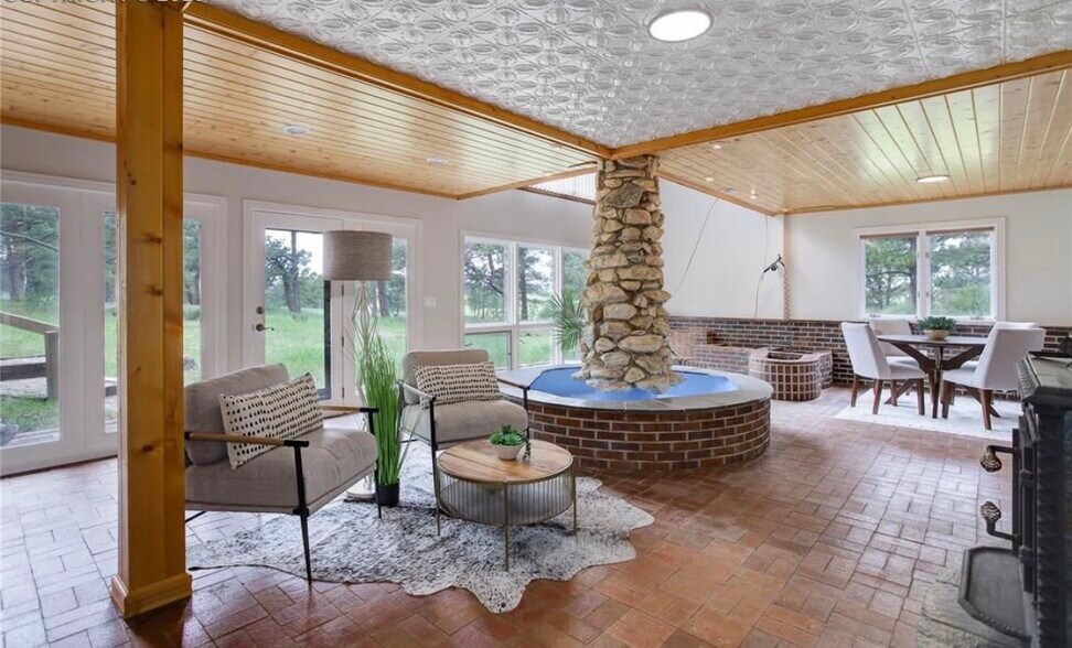 Building Photo - 14810 Herring Rd