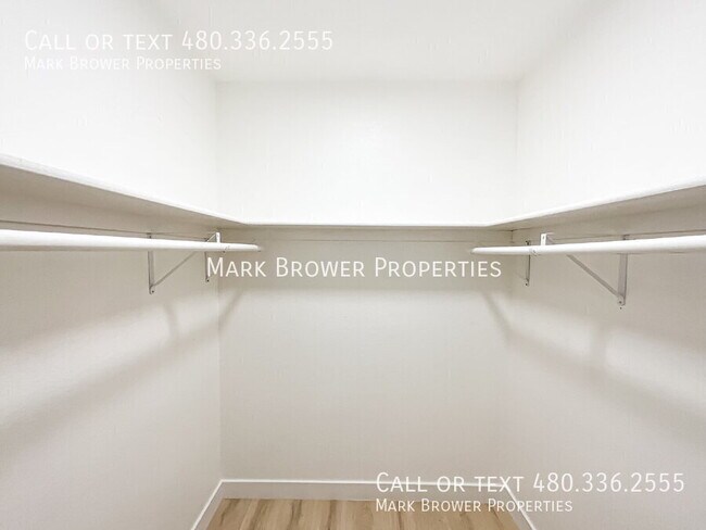 Building Photo - 4416 E Capistrano Ave