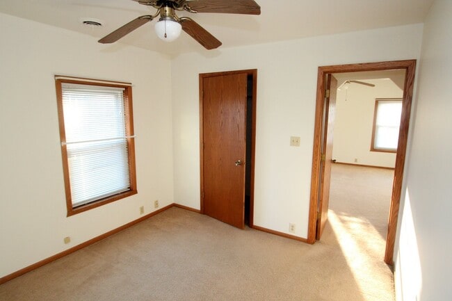 Building Photo - 609 Blakely St