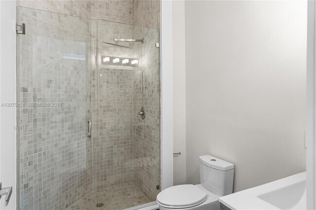 Building Photo - 6101 SW 180th Terrace