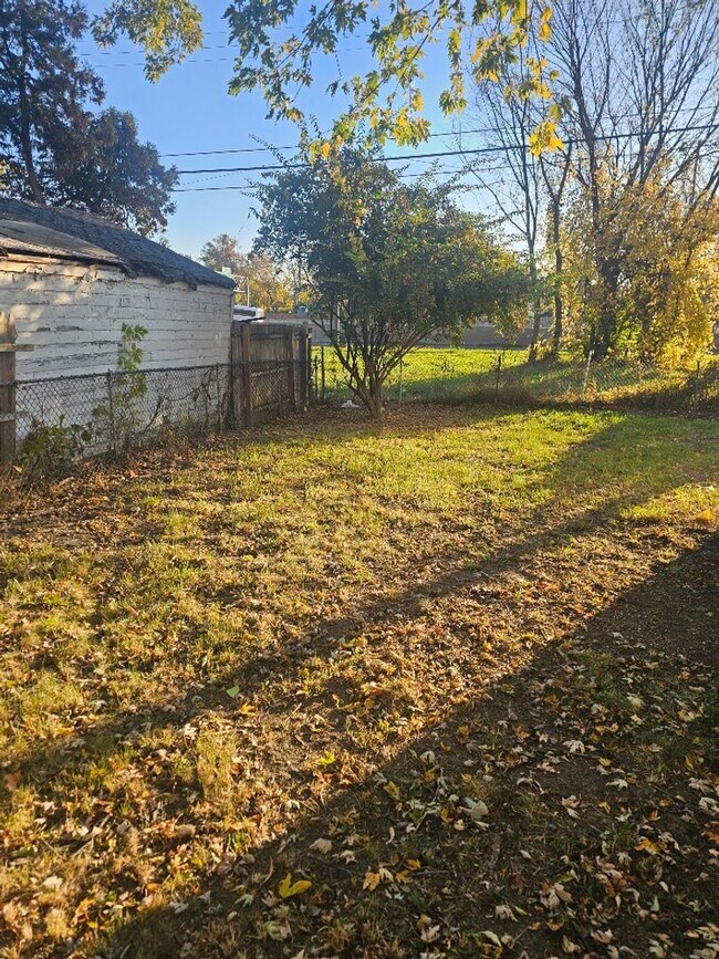 Building Photo - Charming 3-Bedroom Home and 1 Bath for Rent!