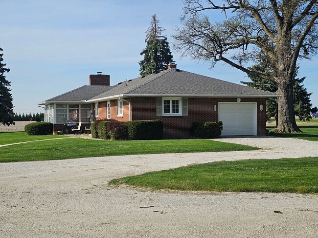 Primary Photo - Country Setting, Sprawling Ranch