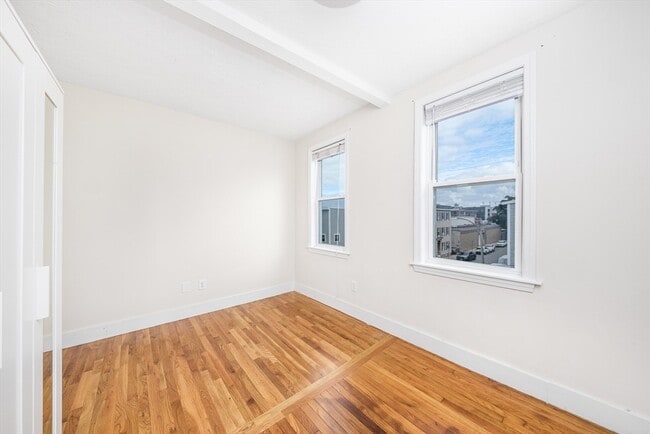 Building Photo - 167 O St
