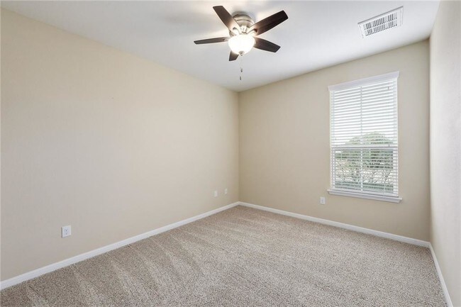 Building Photo - 13400 Briarwick Dr