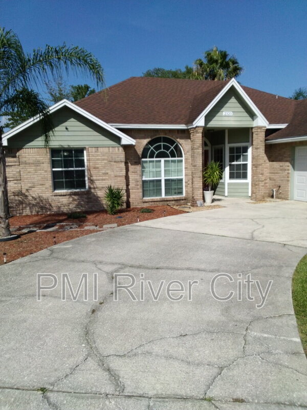 Building Photo - 2320 Locustwood Ct