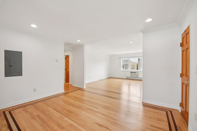 Primary Photo - 7405 1st Ave